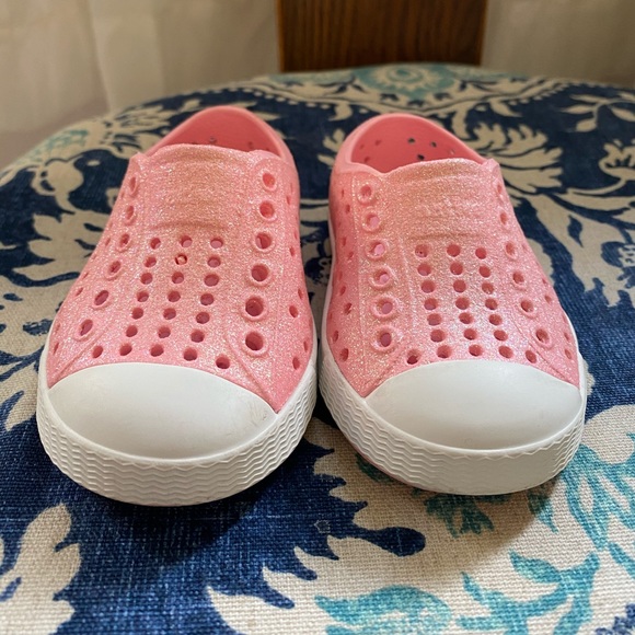 Native Shoes Other - Natives bling glitter pink